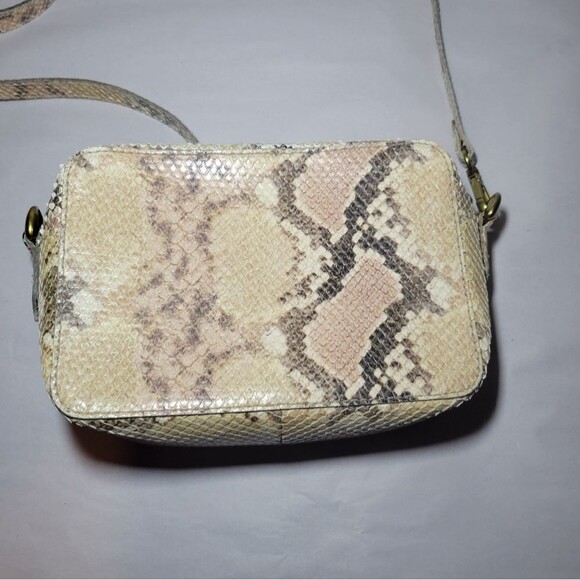 NWOT Madewell The Transport Camera Bag: Snake Embossed Edition - Picture 5 of 7